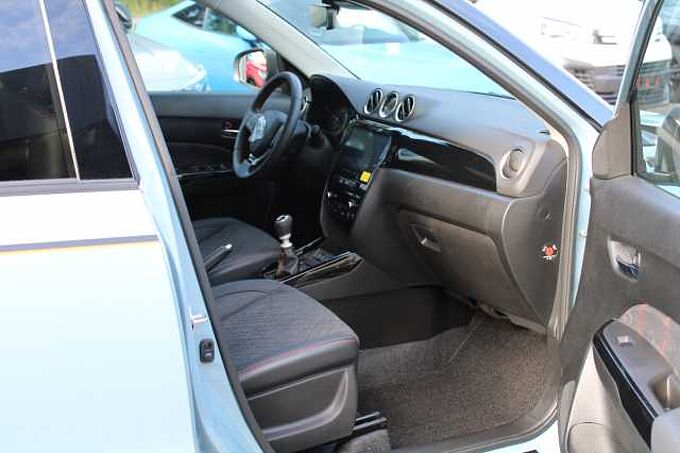 Suzuki Vitara 1.4 Boosterjet Hybrid Comfort+ X-ITE
